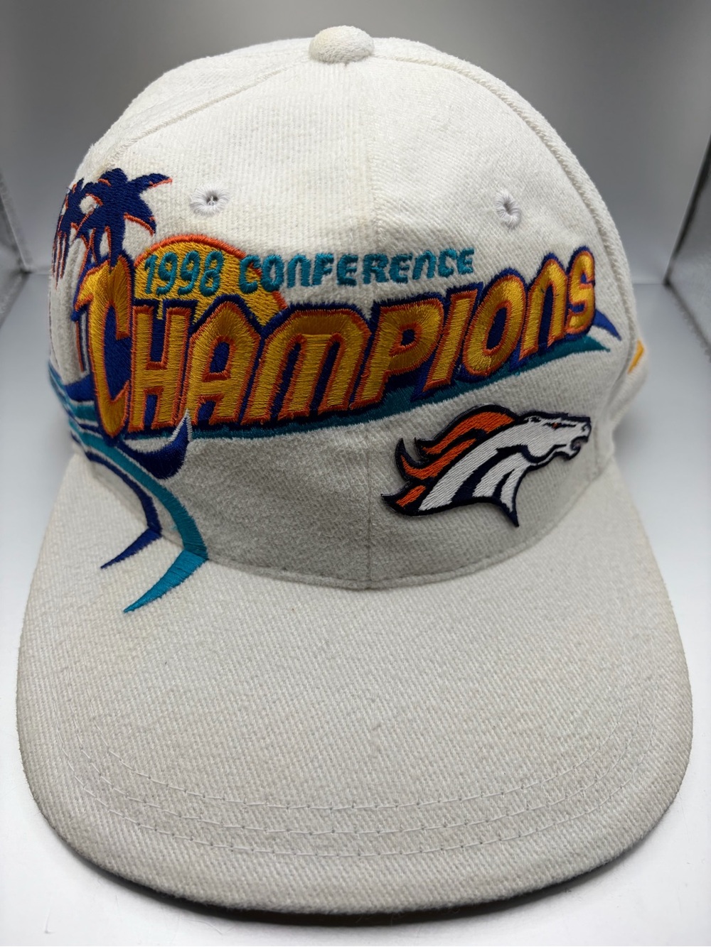 Vintage 1998 Denver Broncos Conference Champions Locker Room Hat NWT White